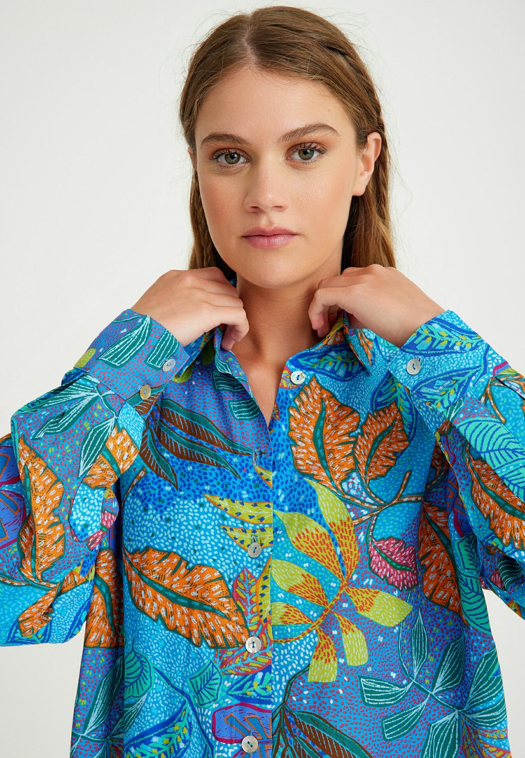

Блузка на пуговицах LEAF PATTERNED Just Like You, синий