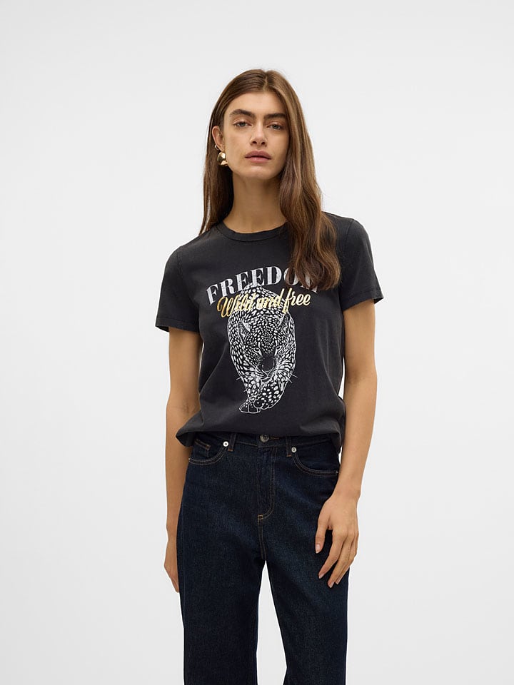 

Футболка Vero Moda, черный