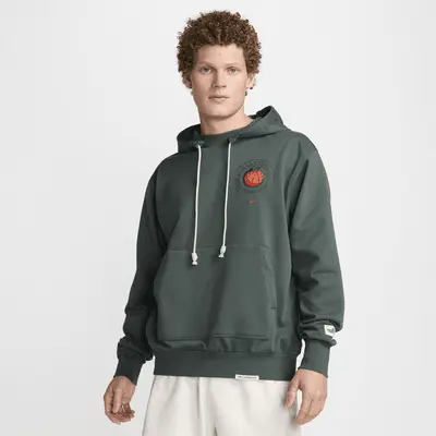 

Худи Nike Standard Issue, цвет Vintage Green