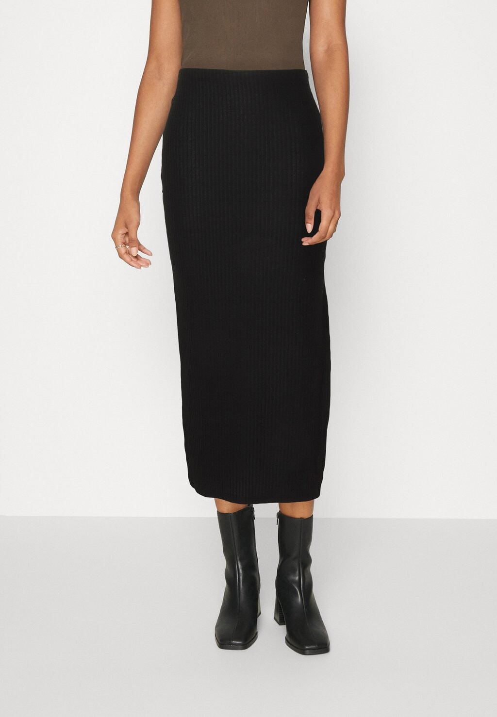 

Юбка ONLY ONLNELLA LONG SIDE SLIT SKIRT BOX, черный