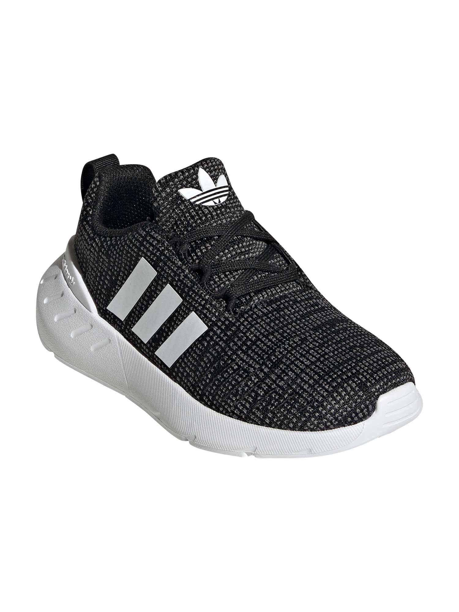 

Кроссовки Adidas Sportswear Swift Run 22, черный