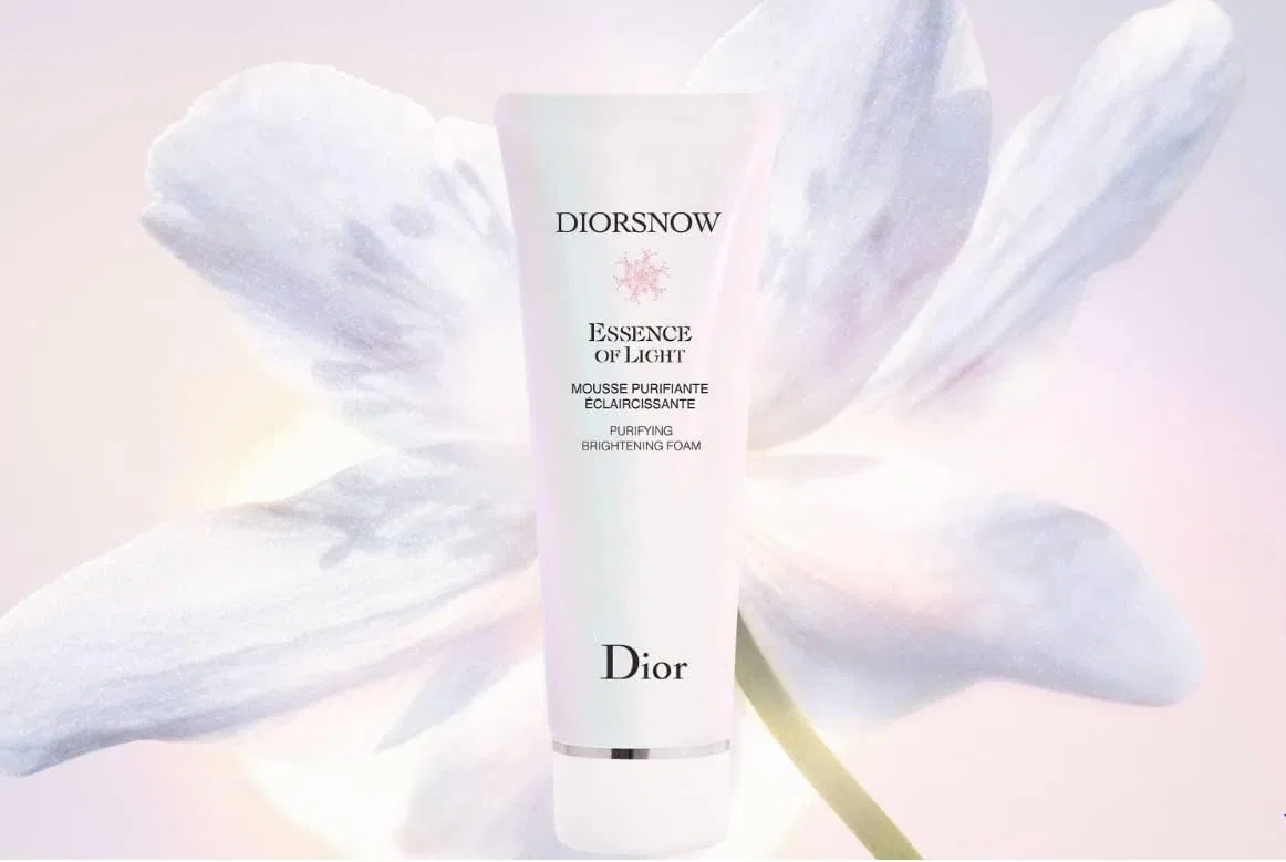 Пенка для умывания Dior — Snowlight Foam Facial Cleanser, 110 г