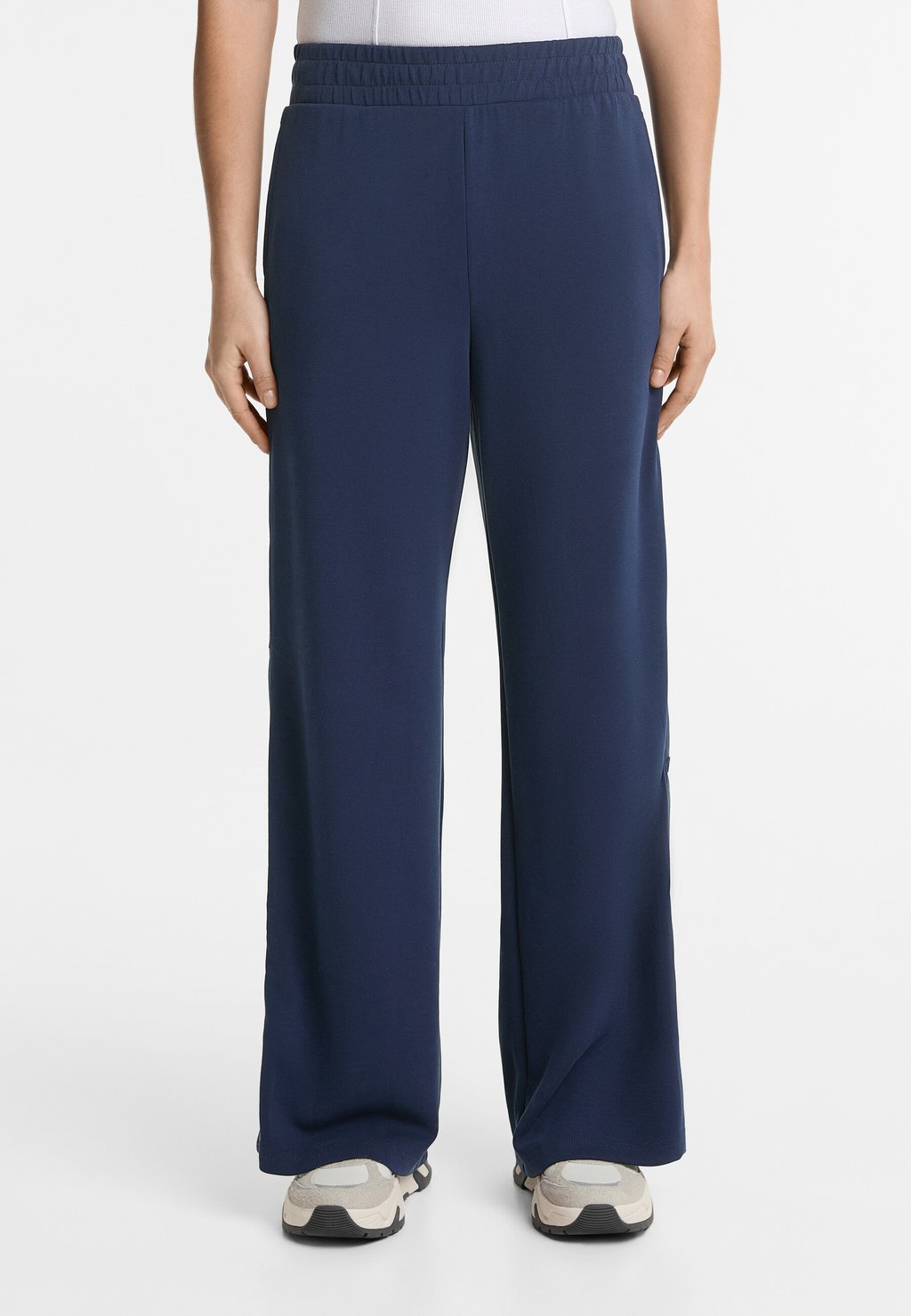 

Спортивные брюки SOFT-TOUCH WIDE-LEG WITH BUTTONS OYSHO, темно-синий