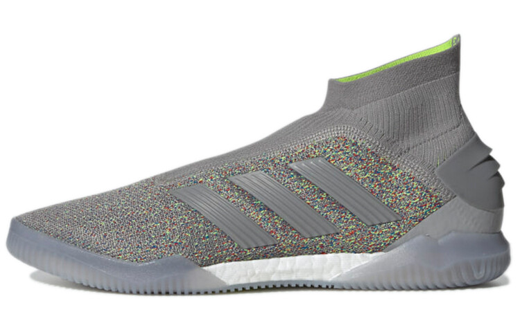 

Футбольные бутсы мужские, среднего размера, серые Adidas