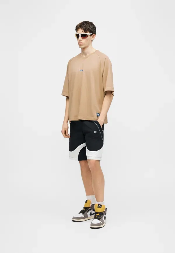 Футболка с принтом Nike Sb, бежевый — фото 3