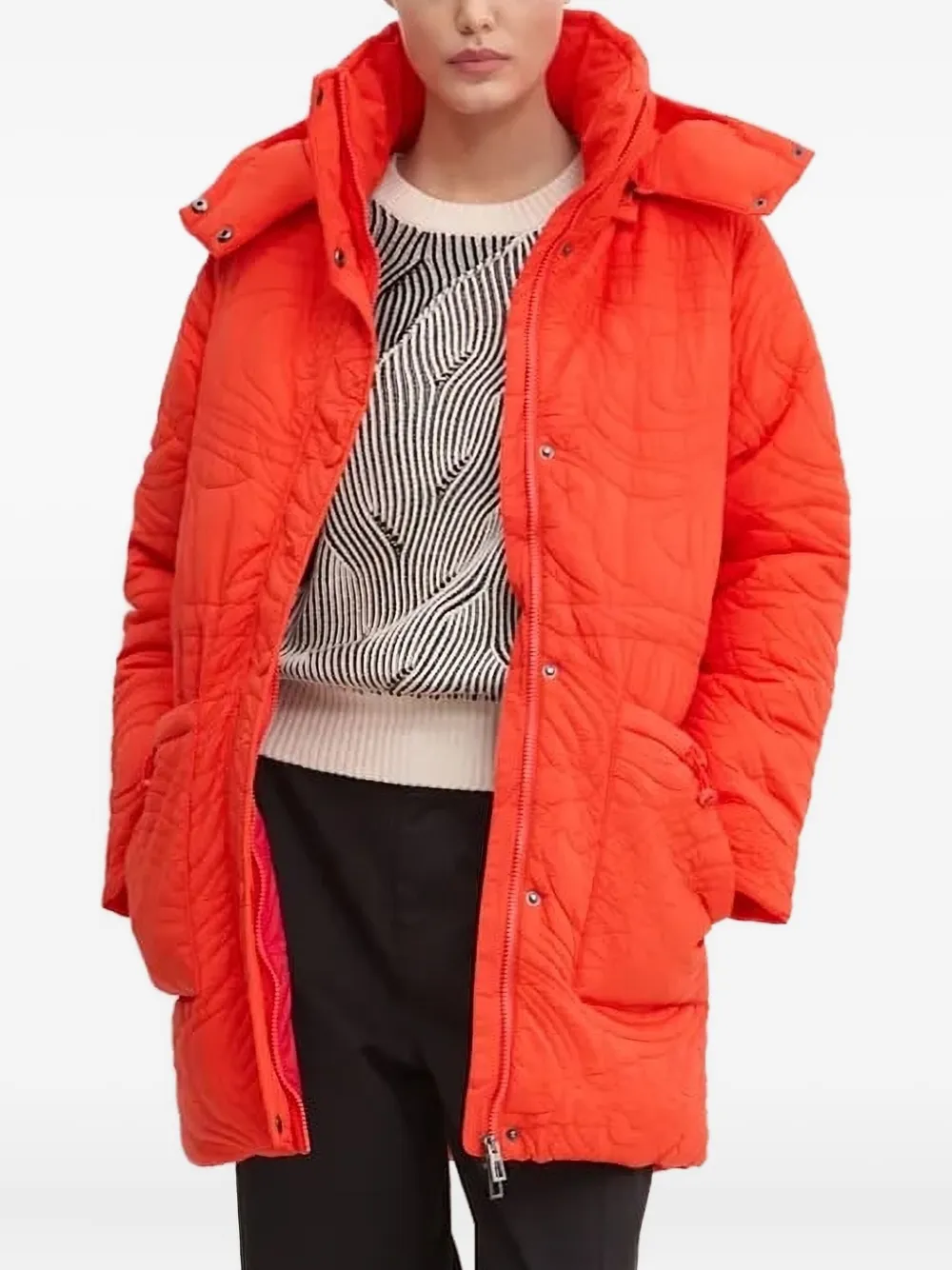 

Стеганая куртка с капюшоном Desigual, оранжевый
