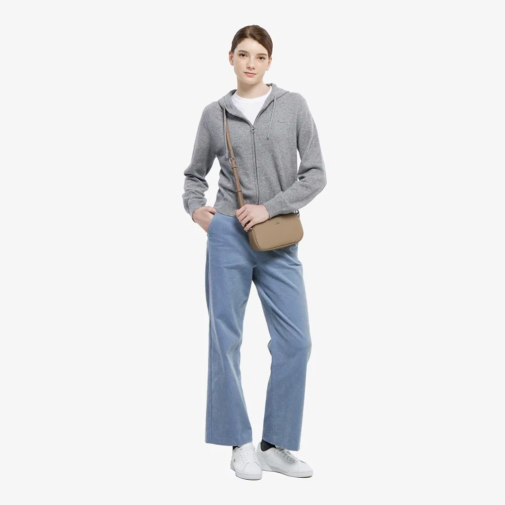 Брюки женские Lacoste Вельветовые полуширокого кроя, светло-голубые — фото 4