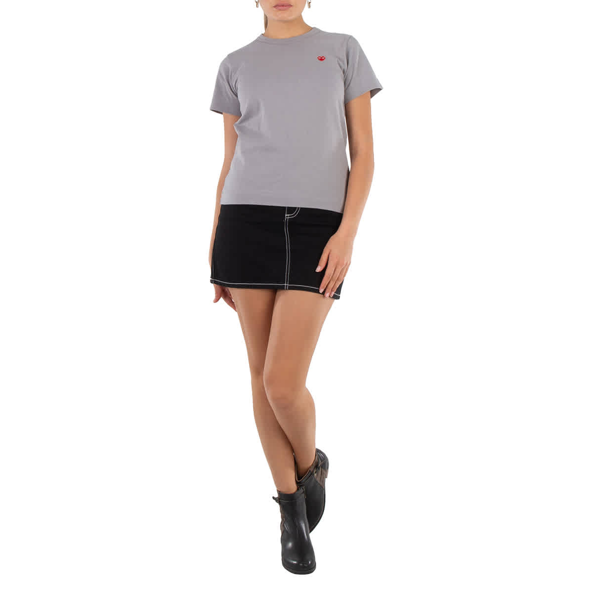 

Футболка Cdg Play Heart Emblem в сером цвете, серый