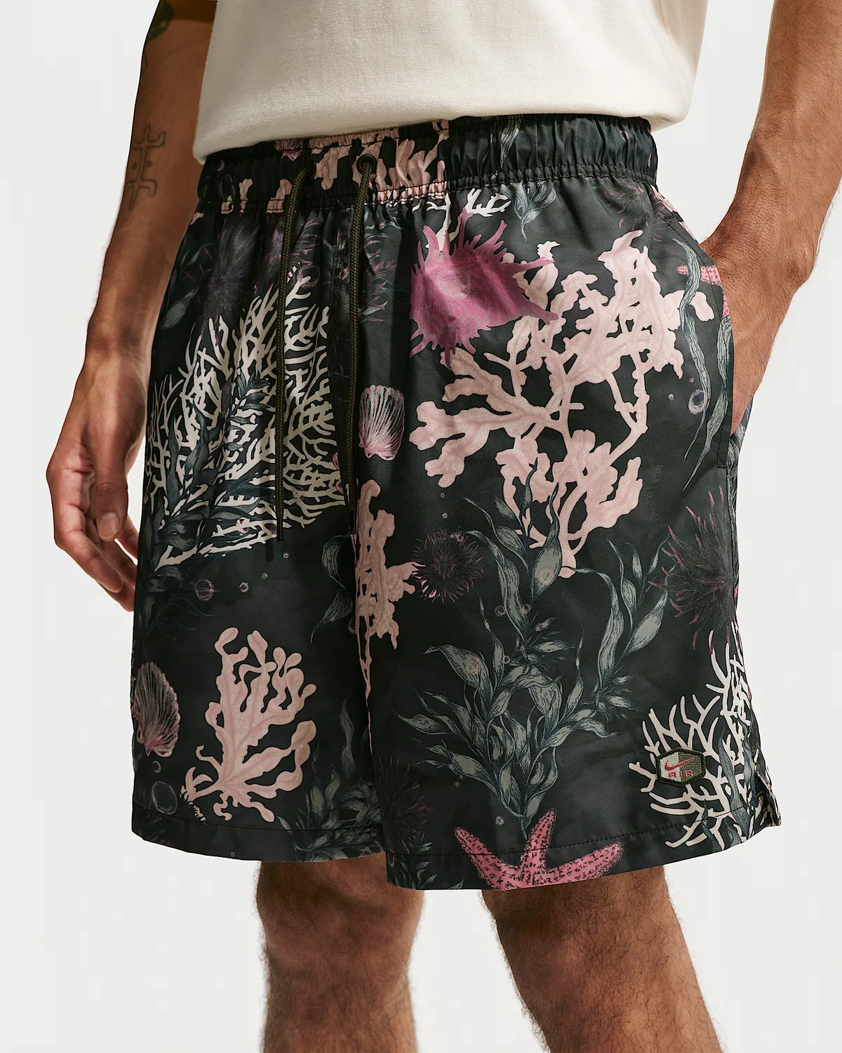 Мужские шорты Nike Club Flow, Sequoia/Peony — фото 2