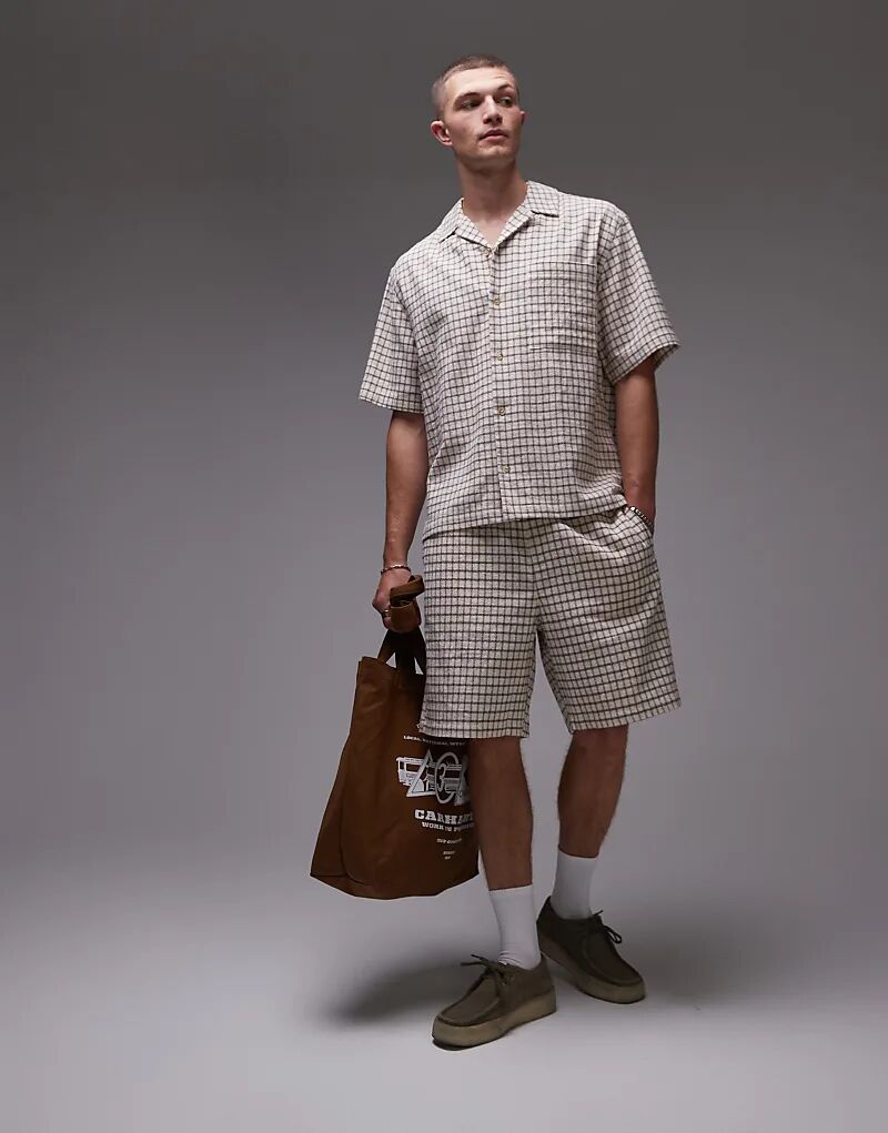 

Клетчатые шорты Topman в камне