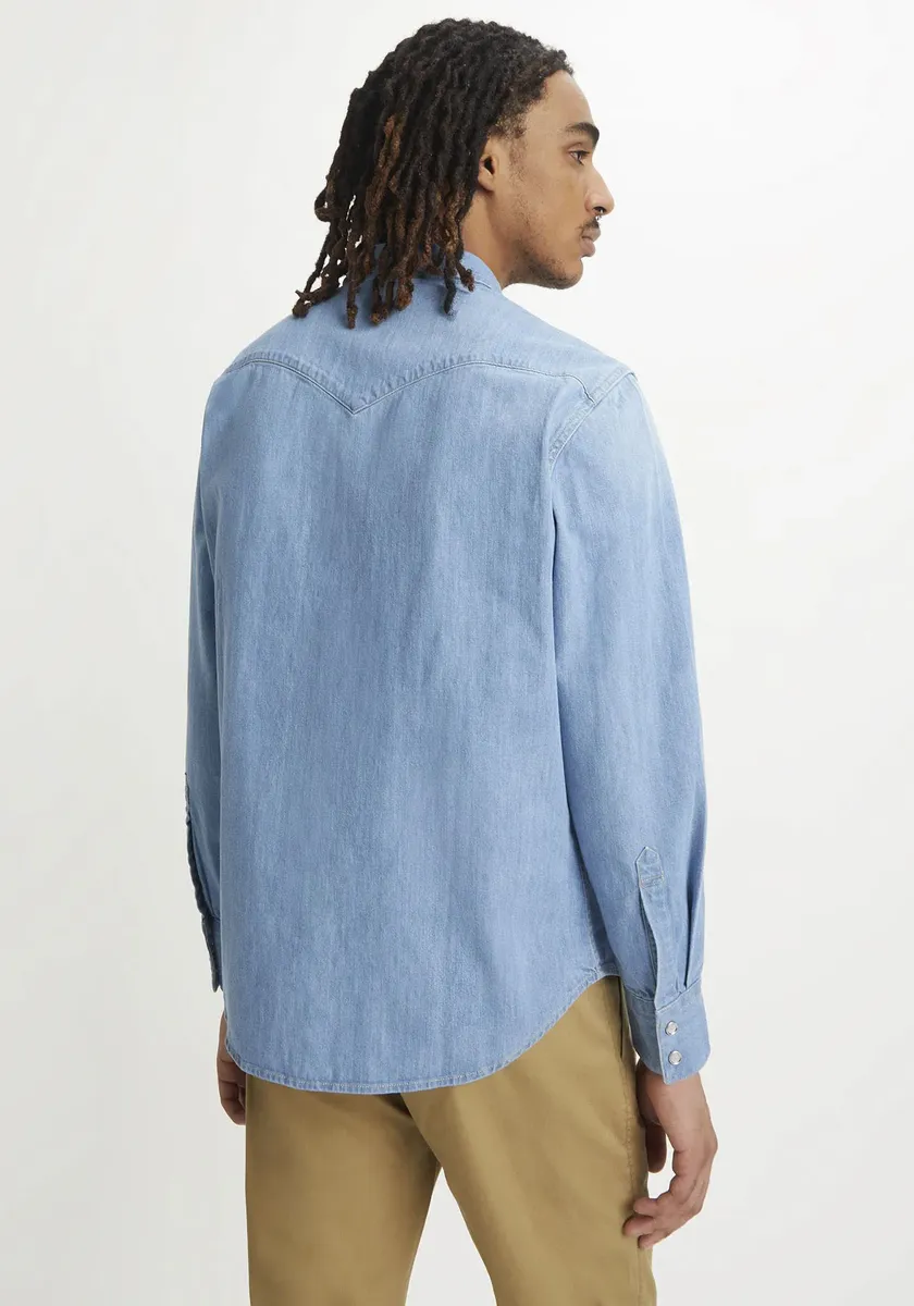 Джинсовая рубашка Levi's "LE BARSTOW WESTERN STAND", с нагрудными карманами, цвет Light Indigo — фото 3