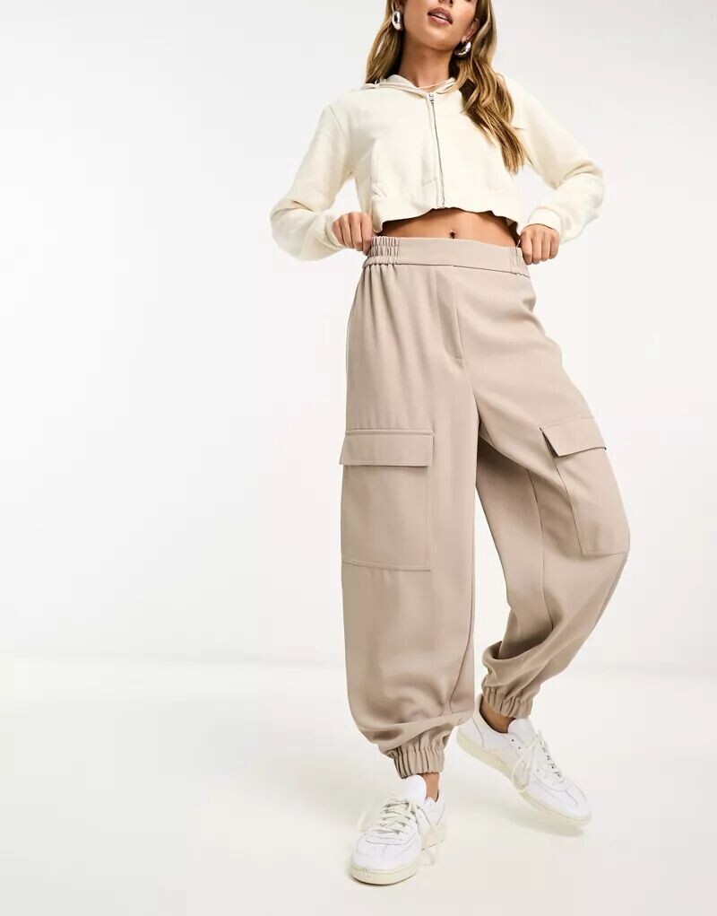 

Бежевые брюки-карго River Island с эластичными манжетами