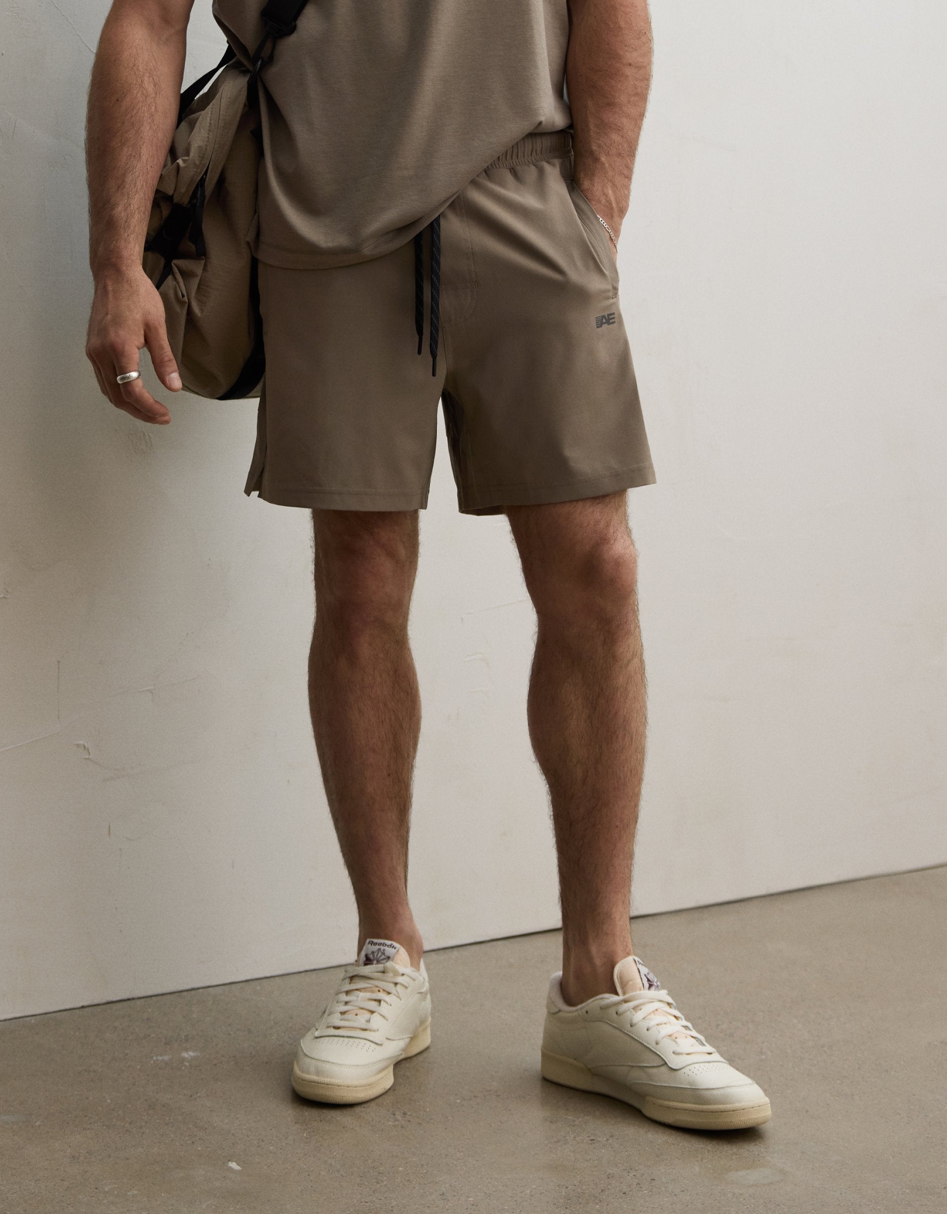 

AE 24/7 5.5" тренировочные шорты с подкладкой American Eagle Outfitters, цвет dusted slate
