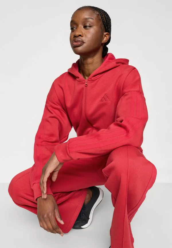 Энергичный спортивный костюм Adidas Sportswear, Active Maroon — фото 4