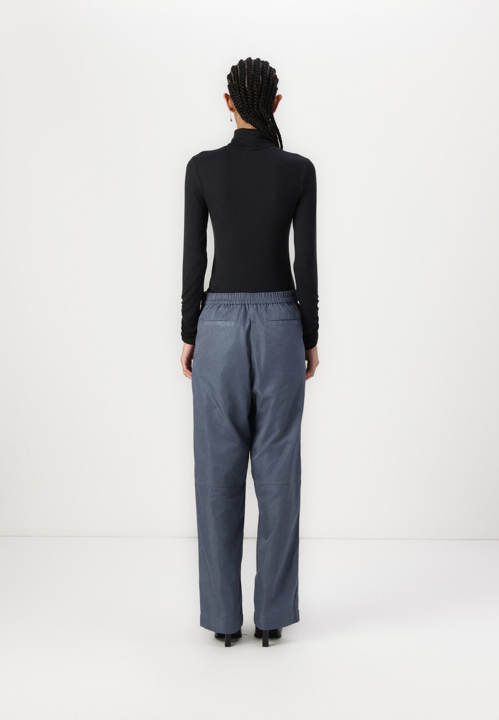 

Брюки ELAYNE PANTS BLANCHE, серый