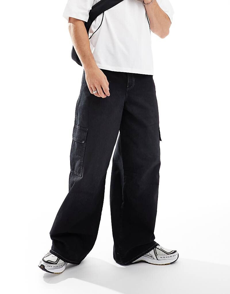 

Черные суперширокие брюки карго ASOS DESIGN