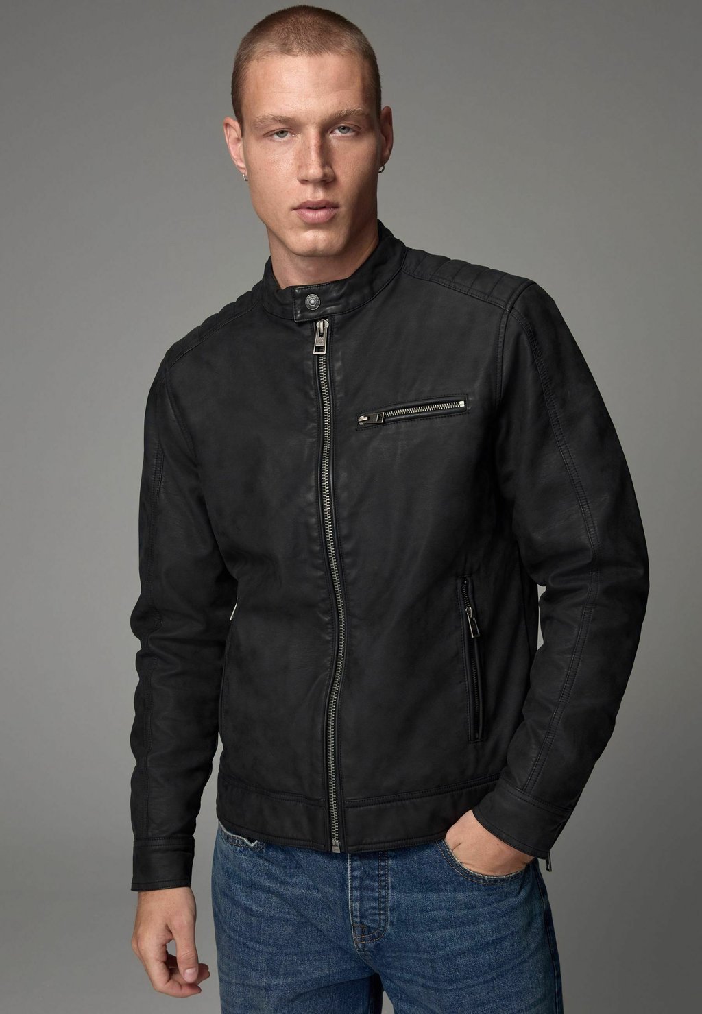 Куртка из искусственной кожи REGULAR FIT Next, черный — фото 3