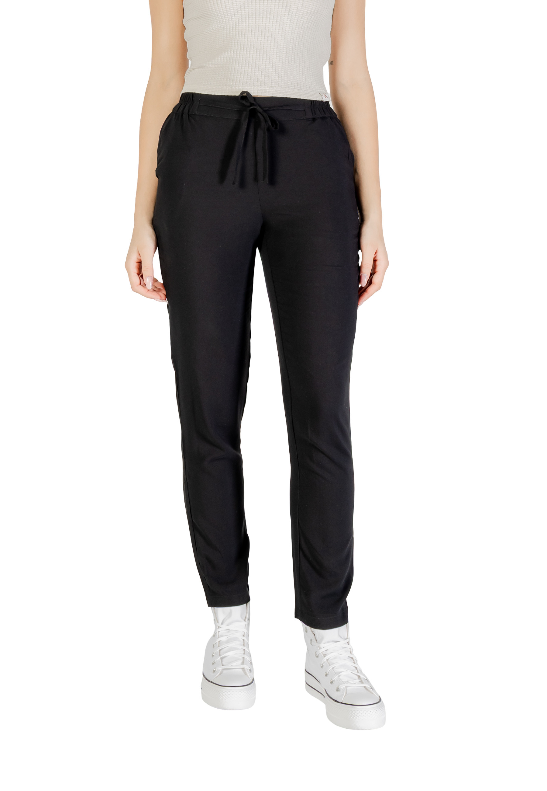 

Брюки Vero Moda, черный