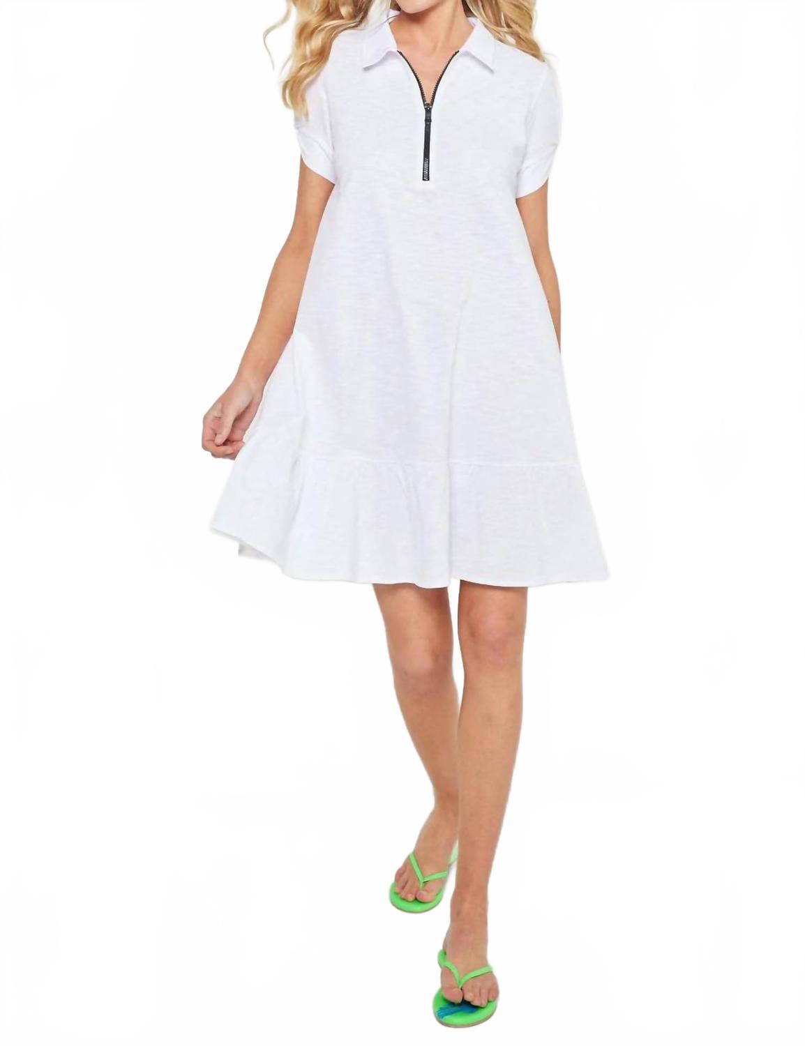 

Кортсайд мини-платье с баской в белом цвете LISA TODD