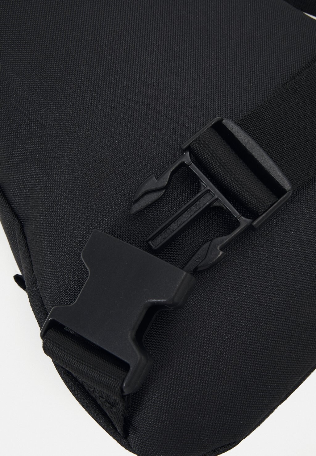 

Сумка через плечо DECK SLING BAG UNISEX Puma, черный