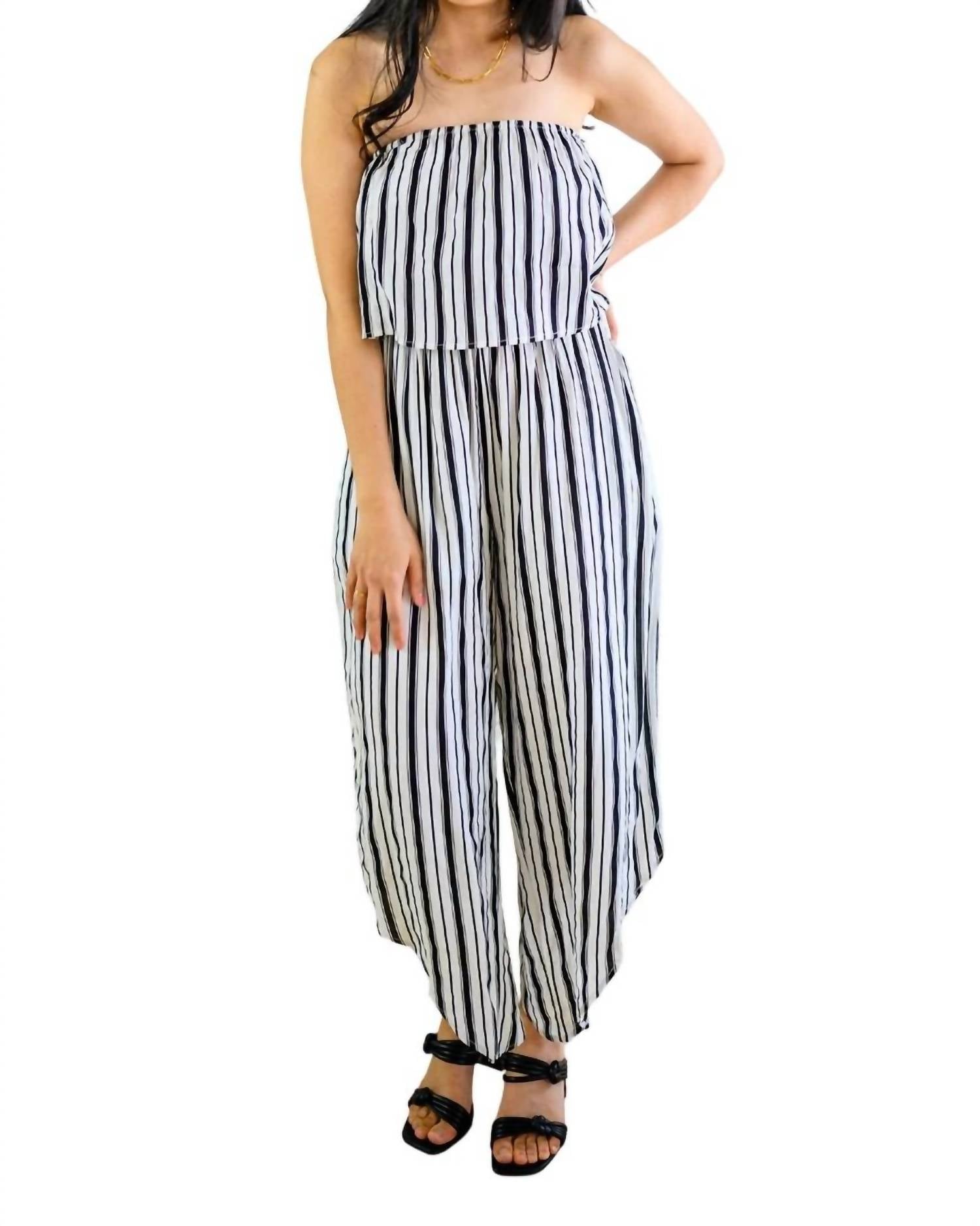 

Комбинезон без рукавов Modern Stripes в темно-синем/белом цвете ANDREE BY UNIT