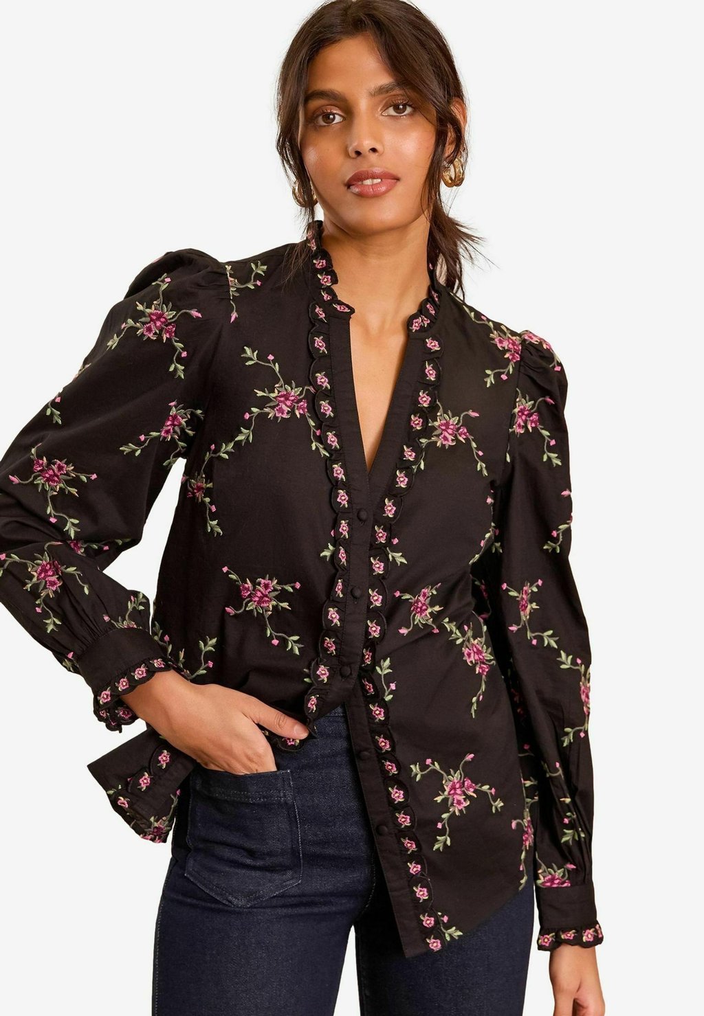 

Рубашка REGULAR FIT -EMBROIDERED NOTCH NECK LONG SLEEVE Love & Roses, черный