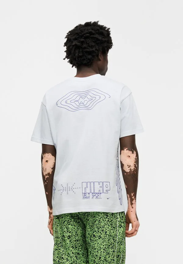 Футболка со светоотражающим принтом в виде велосипеда. Nike Sportswear, Off White — фото 4
