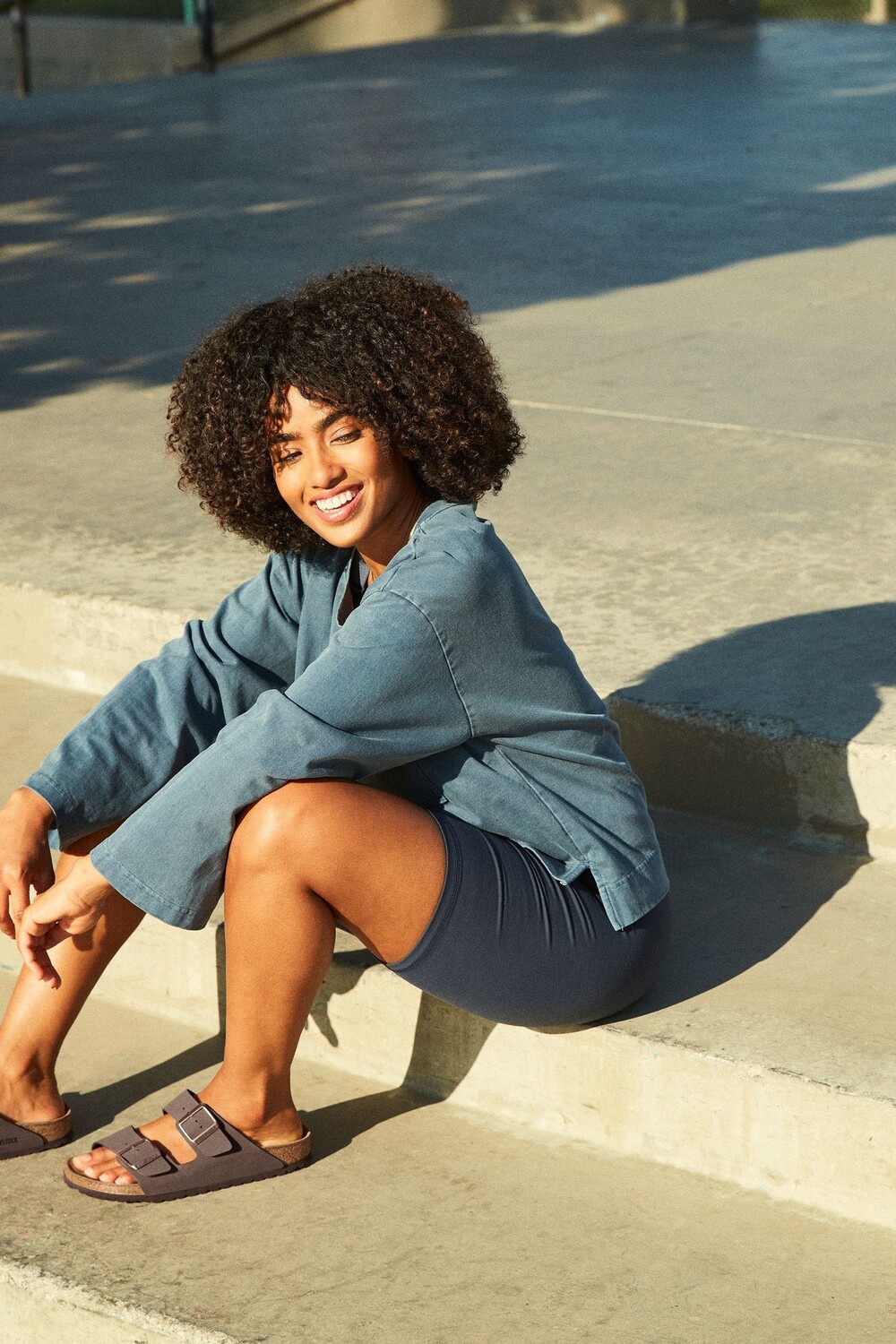 Сандалии Arizona Birko Flor из нубука Birkenstock, коричневый — фото 4