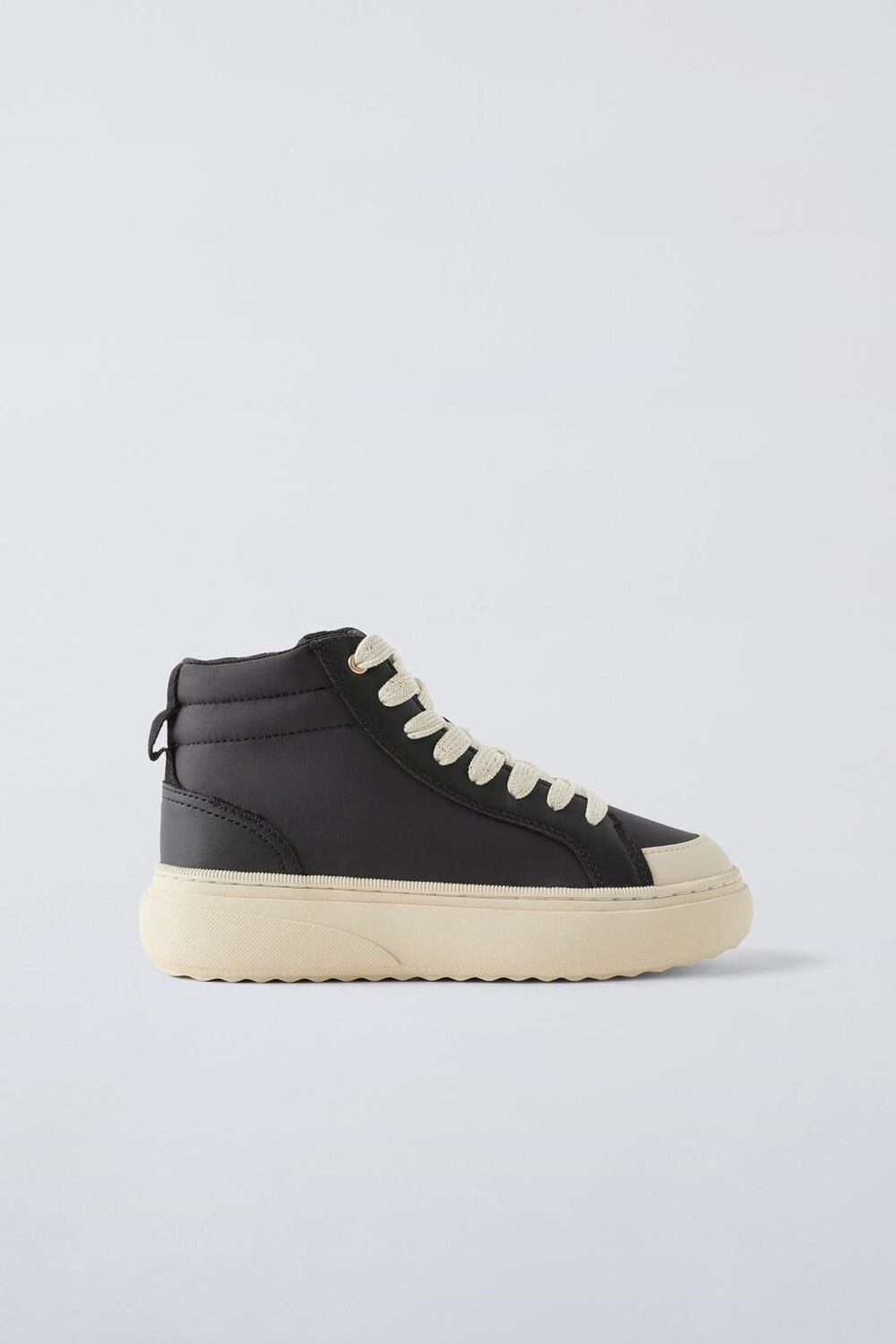 

Высокие кроссовки из ткани ZARA, черный