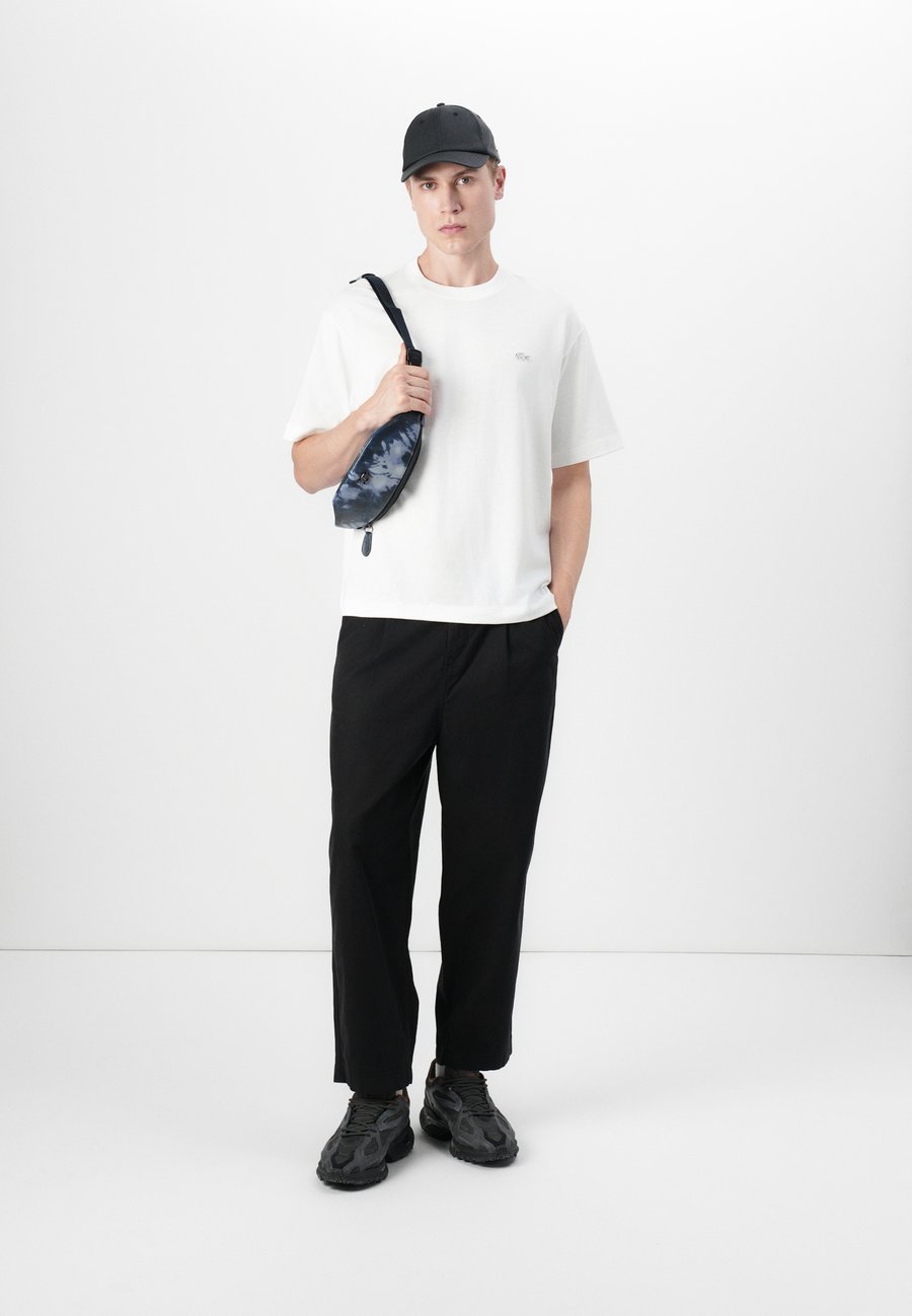 Футболка Lacoste Basic T-shirt, White — фото 2