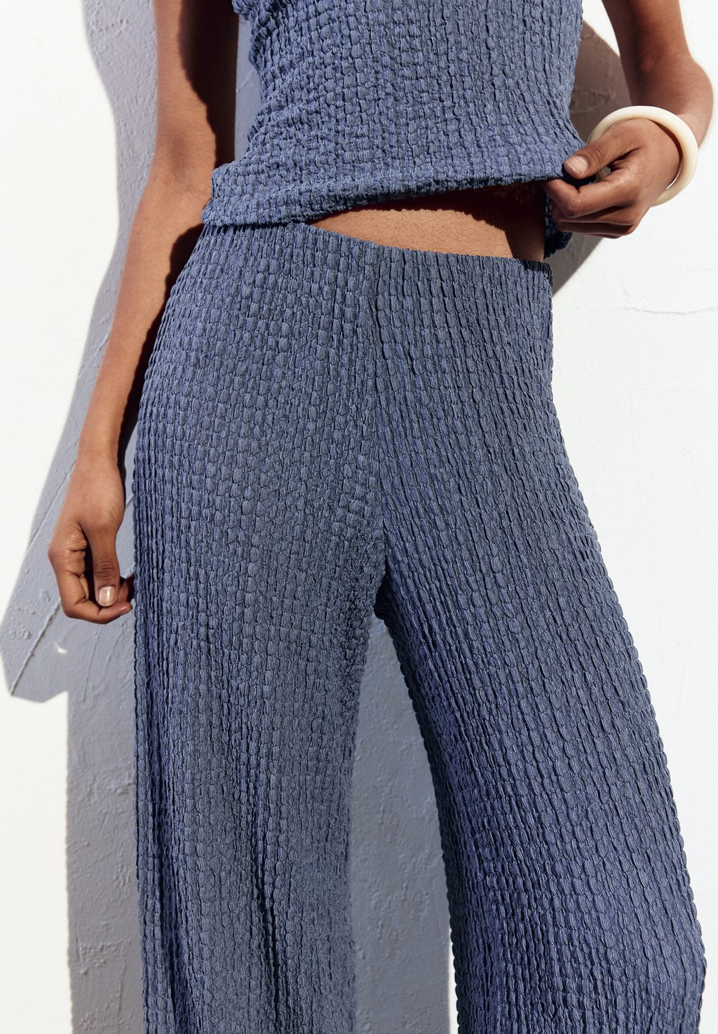 

Брюки PULL&BEAR, темно-синий