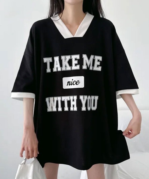 

Футболка с V-образным вырезом и короткими рукавами NANAHACHI, черная