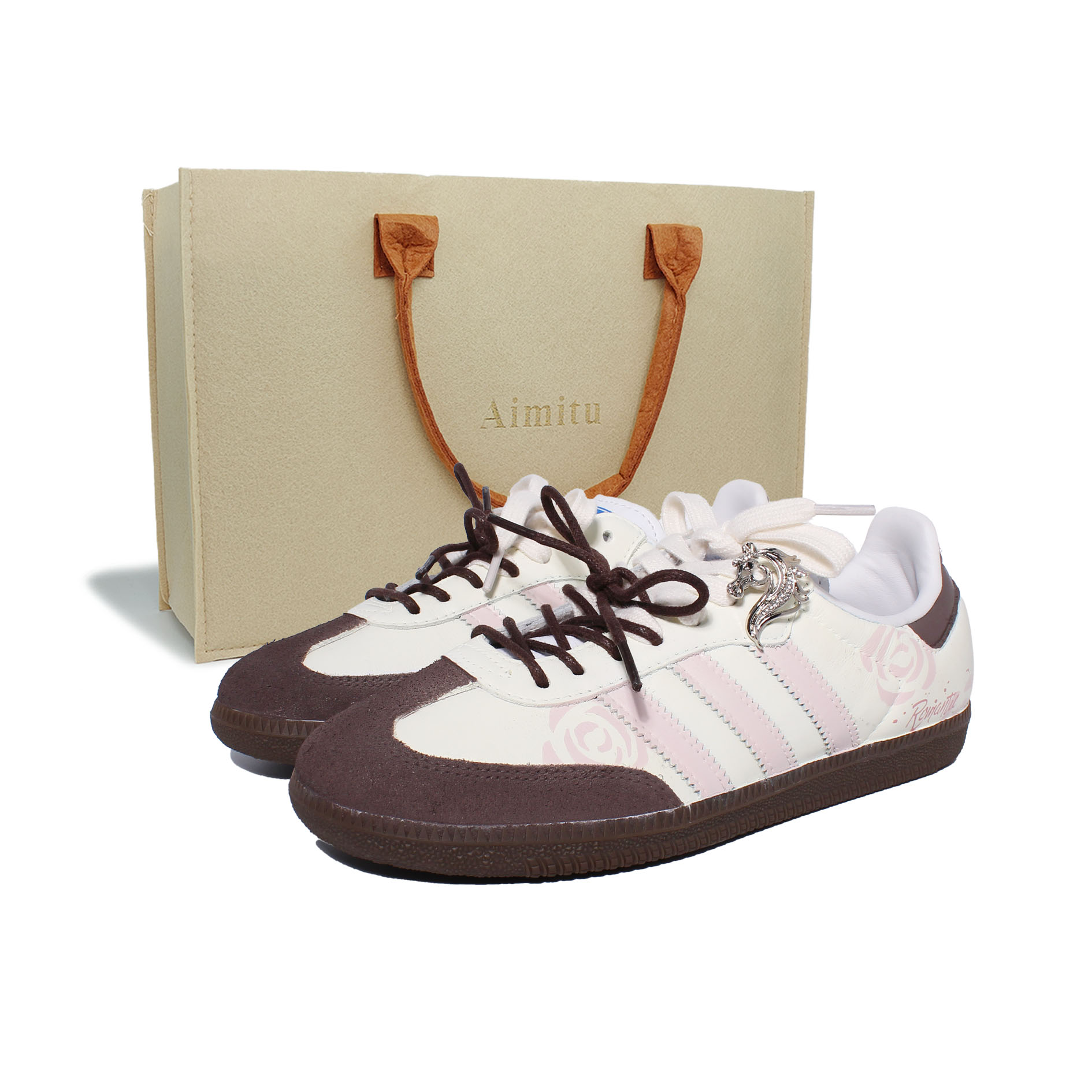 

Adidas Originals SAMBA OG 1978, Red Rose Jumping Horse Low top German Army Trainers Unisex Ecru
