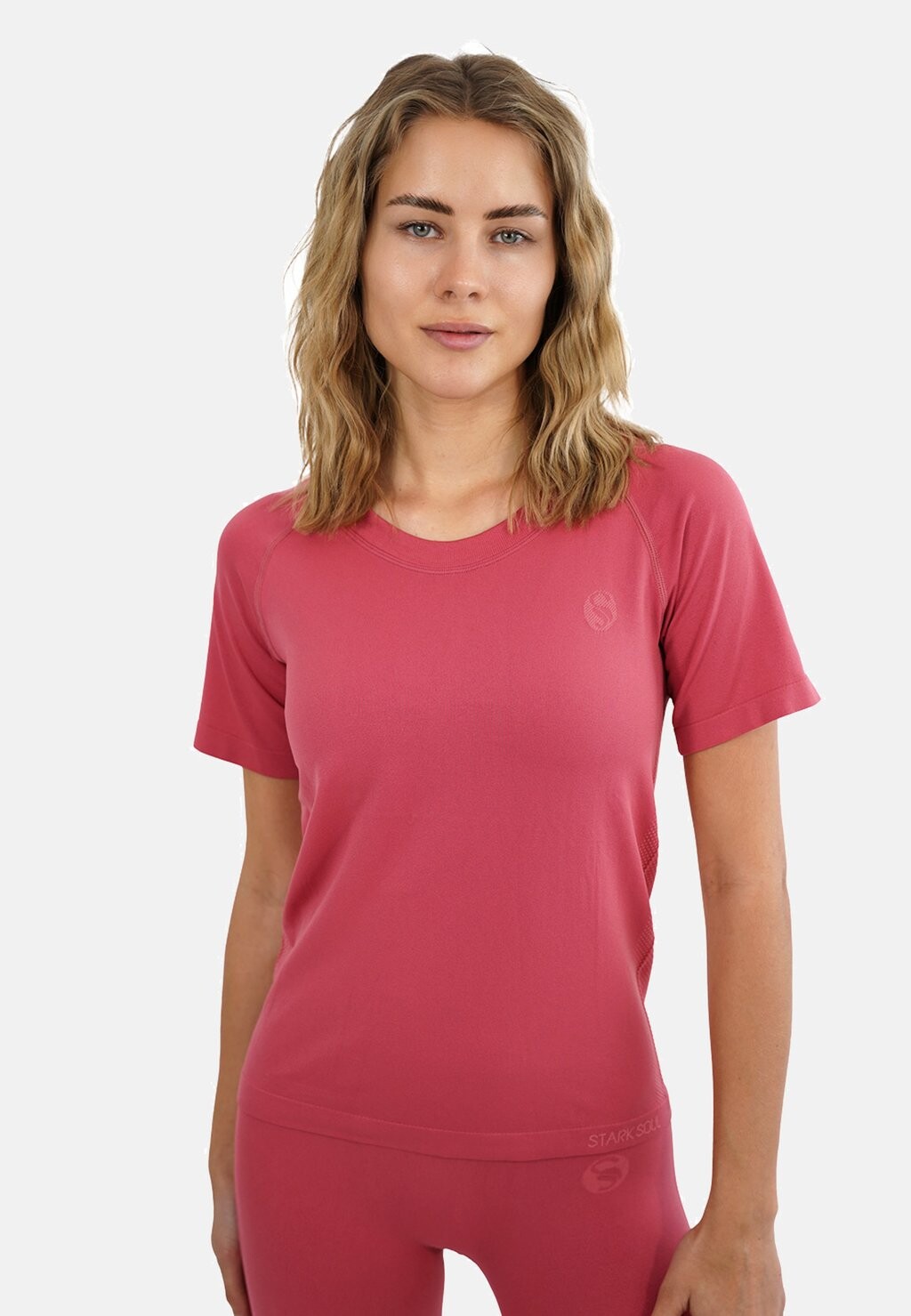 

Футболка базовая RACER SEAMLESS Stark Soul, цвет holly berry
