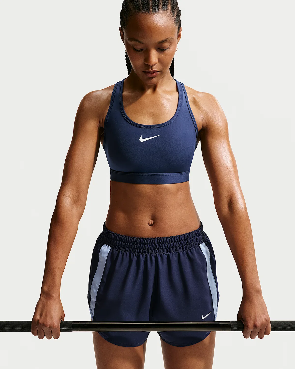 Женский спортивный бюстгальтер Nike Swoosh средней поддержки с поролоном, Midnight Navy/White