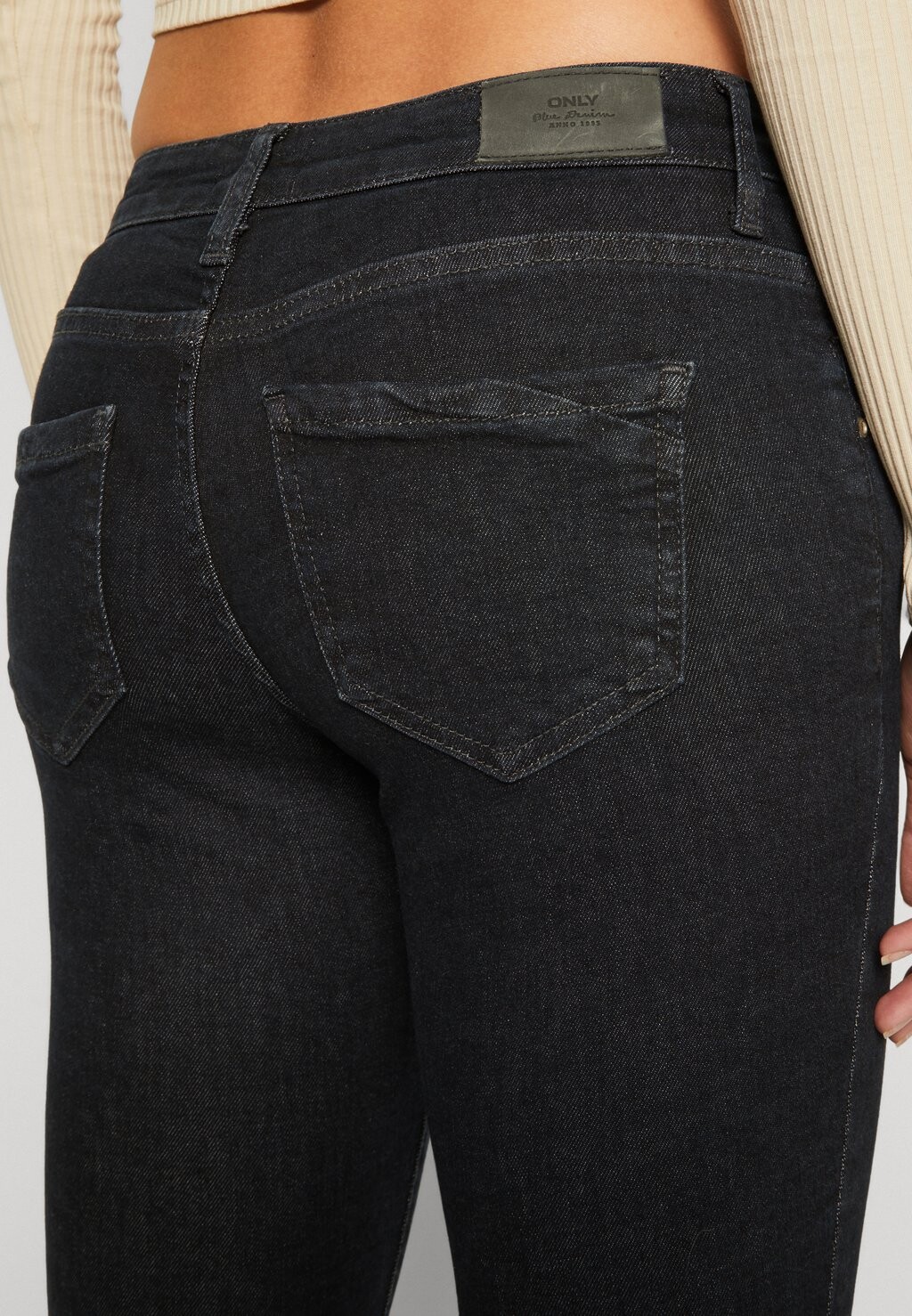 

Приталенный фасон Only, специальный деним сине-серого цвета Onlshape Zip