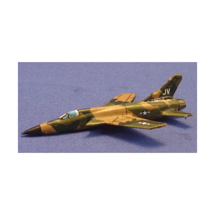 

F-105D Тандерчиф, Luftwaffe 1946 Miniatures - United States - Modern (1:300)