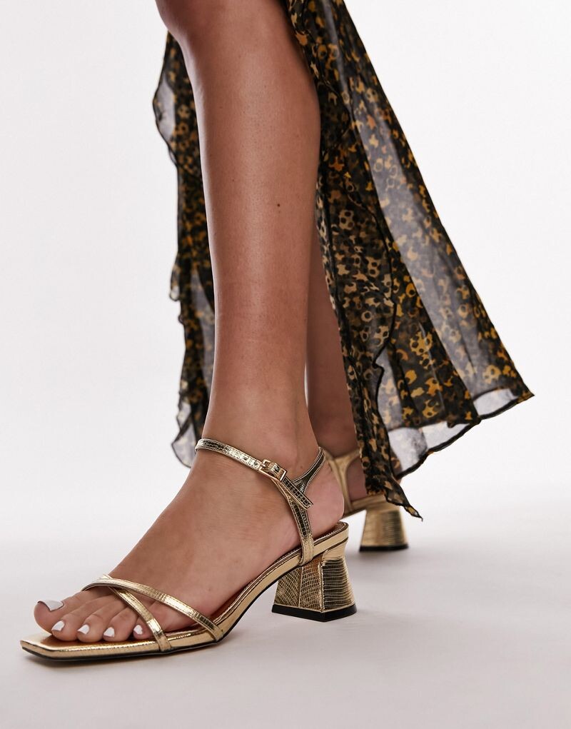 

Topshop - Iona - Босоножки на блочном каблуке Lizard золотого цвета с тонкими ремешками