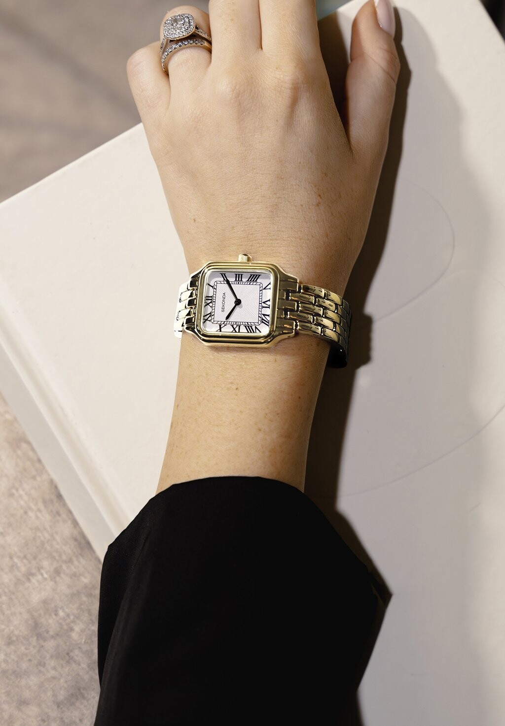 

Часы MONICA WITH DIAL Sekonda, золотого цвета