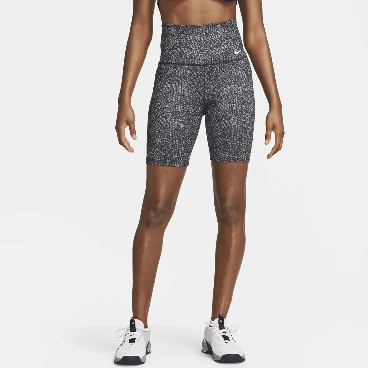 

Тренировочные тайтсы Nike "Женские шорты One Dri-FIT со средней посадкой и принтом по всей поверхности", черный
