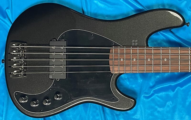 

Басс гитара Sandberg Cal. Central 5, Dark Grey