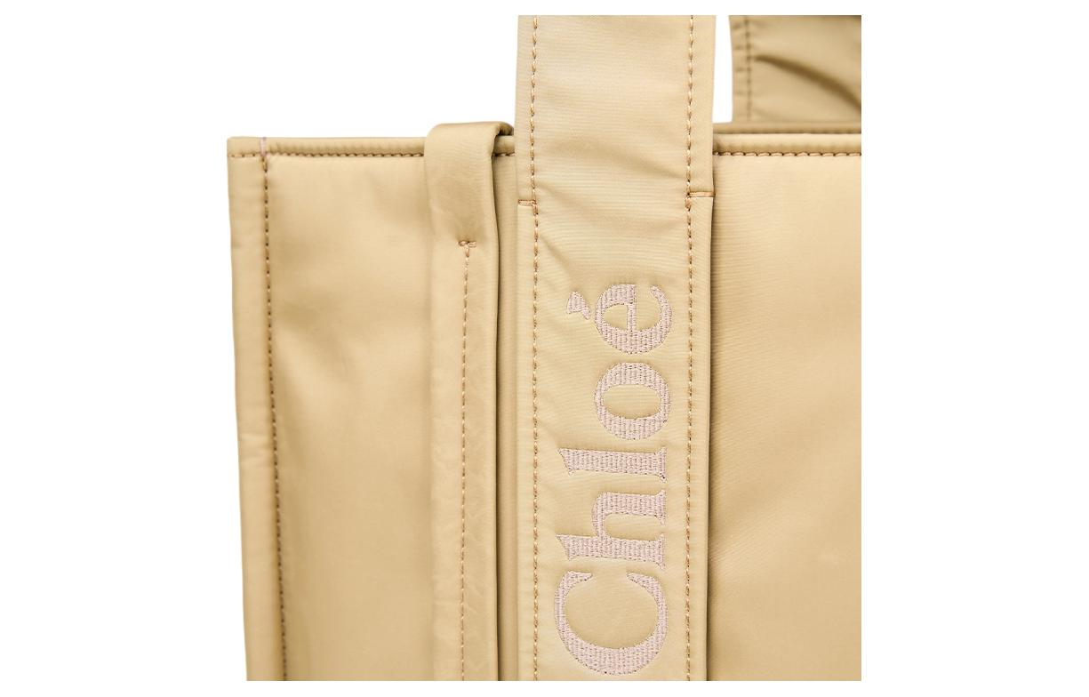 Chloé Сумка-шоппер Хлои Вуди Найлон среднего размера женская песочного землистого оттенка — фото 4