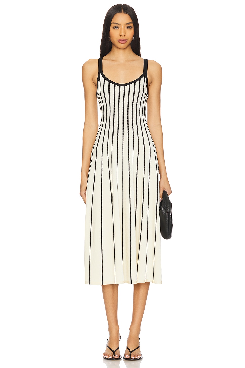 

Платье-свитер Irecia от Astr The Label, stripe black cream