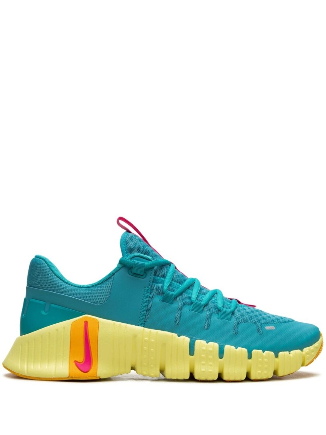 

Nike кроссовки Free Metcon 5 Dusty Cactus/Fierce Pink, синий