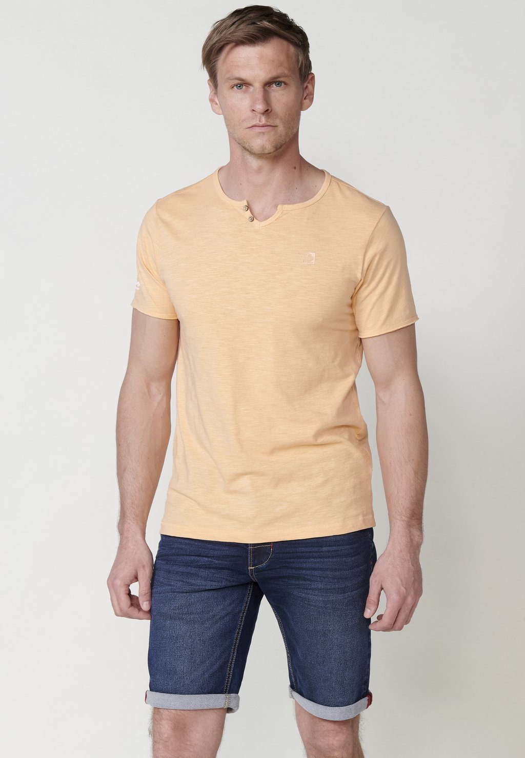 

Базовая футболка SHORT-SLEEVED Koroshi, оранжевый