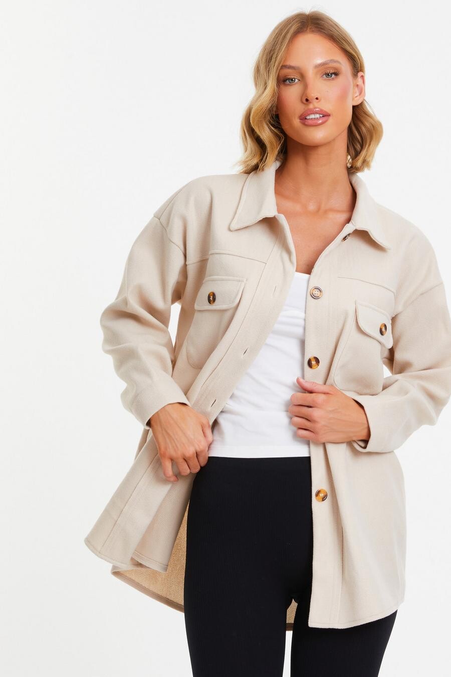 

Передняя куртка с каменными пуговицами QUIZ Clothing