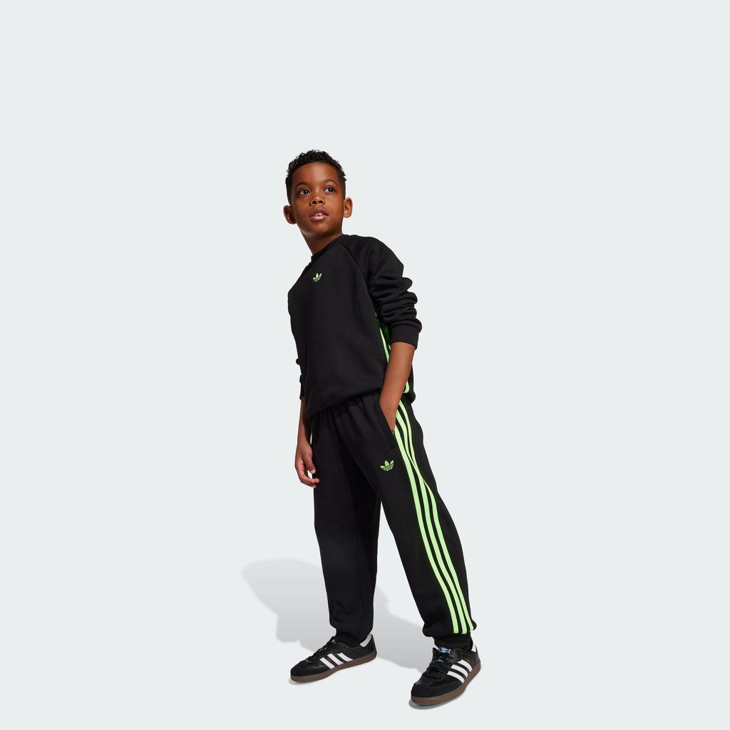 Спортивный комплект Casual Sportswear 2 Piece Set Adidas, черный/зеленый — фото 3
