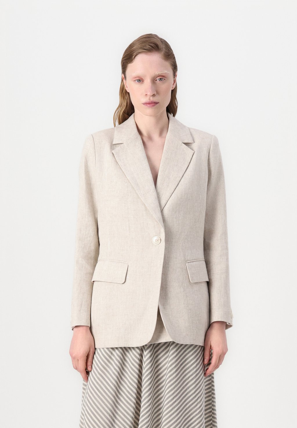 

Блейзер VERA FITTED Malina, песочный