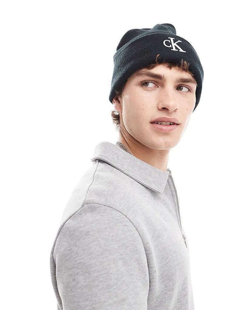 

Шапка-бини с вышивкой monologo черного цвета Calvin Klein Jeans