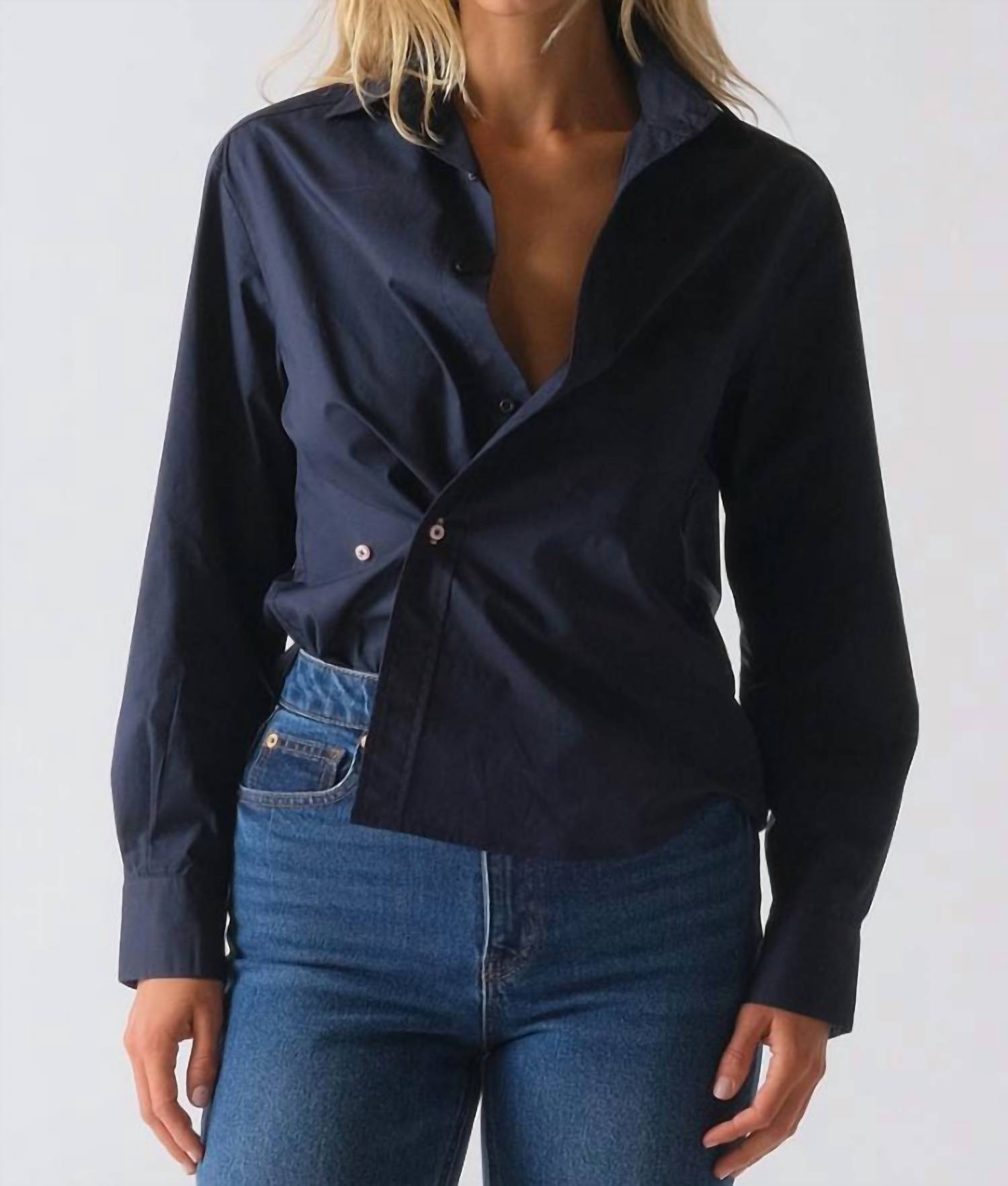 

Футболка с коротким рукавом в темно-синем цвете WEARCISCO